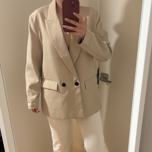 Jackets & Blazers - Classic Beige Women's Blazer